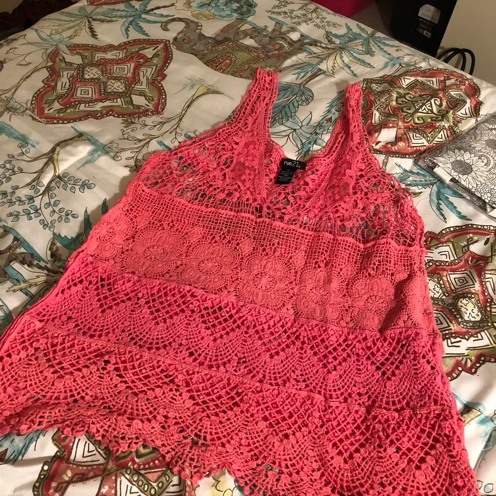 Top - Picture 2 of 2